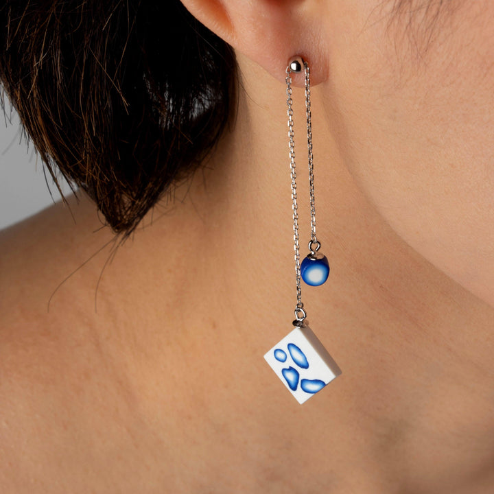 Dangle Adjustable Earrings - Blue and White Shibori - Jesnomi