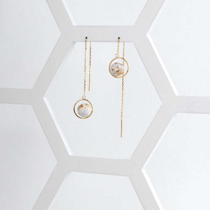 Ring Threader Earrings - Gold White - Jesnomi